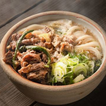 肉かすうどんhot udon with fried offal＆beef