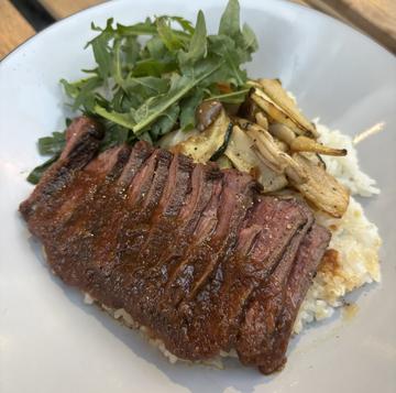 サーロインステーキ丼