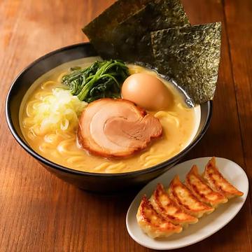 TUKASA白丸と餃子セット