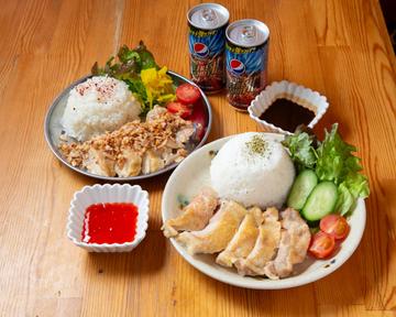 最強のカオマンガイ＆海南鶏飯  1 khaomangai 1 hainan  chicken 2 drinks' set