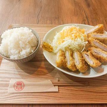 ひれかつ弁当