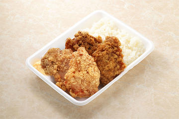 特大唐揚げ弁当 あいもり4個(醤油2個+旨塩2個)