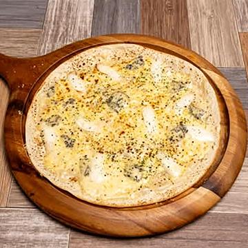 4種のチーズピザ