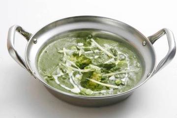ほうれん草チキンカレー/Sag Chicken Curry