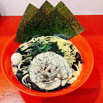 黒ラーメン