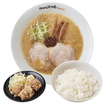 嵐げんこつらあめん・鳥のから揚げライスセット