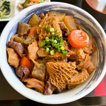 黒毛和牛ホルモン丼