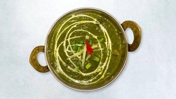 ほうれん草パニールカレー / Spinach Paneer Curry