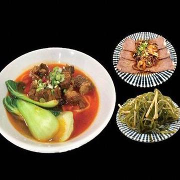 人気！ピリ辛！紅焼得々セット(紅焼牛肉麺+うまダレ牛肉+昆布サラダ)
