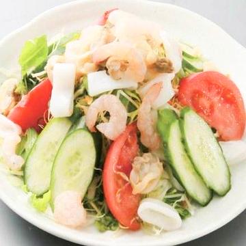 シーフードサラダ Seafood Salad
