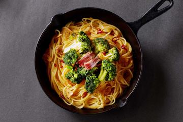 アンチョビとブロッコリーのペペロンチーノ Anchovies & Broccoli Peperoncino