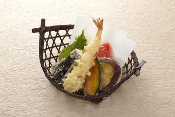 海老と野菜の天ぷら