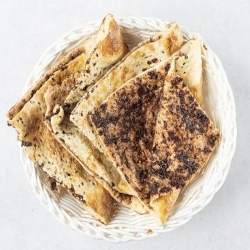 チョコナン