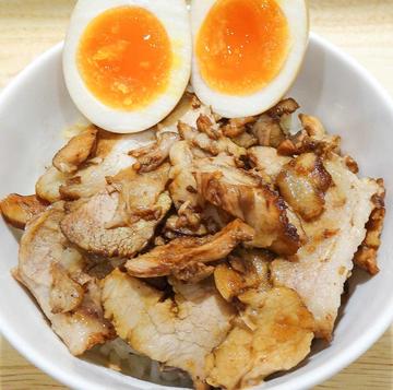 味玉豚丼