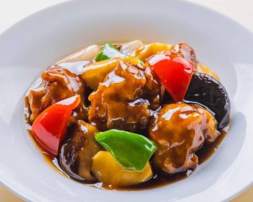 鶏の唐揚げ特製黒酢ソース(2名～3名様)