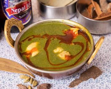 ホウレンソウチキンカレー Spinach ＆ Chicken Curry