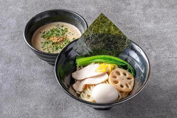 (醤油)鶏白湯つけ麺 味玉入り