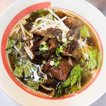 牛すし煮込みラーメン