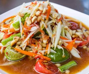 ソムタムタイThai papaya salad
