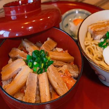 三枚肉丼 半そばセット