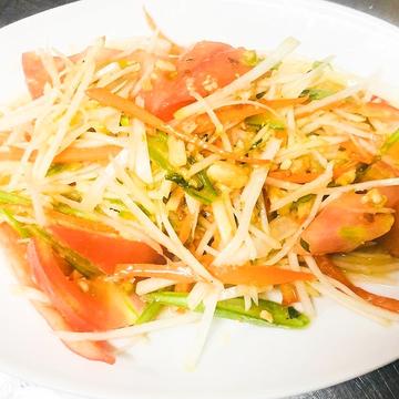 Papaya salad パパイヤのサラダ