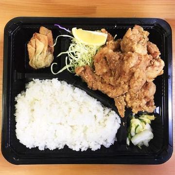 鳥の唐揚げ弁当