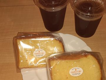 シフォンケーキ2個＆アイスコーヒー2杯
