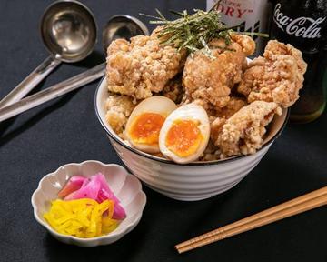 ゴツ盛チャーハン唐揚げ丼 唐揚げ5個チャーハン400g