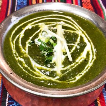 サグチキンカレー(Saag chicken curry)