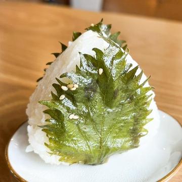 おにぎり 大葉