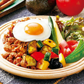 野菜ガパオ飯