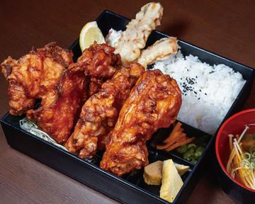 黒門から揚げ弁当【特大4個入】(味噌汁・カレー塩付)