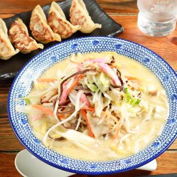 白ちゃんぽん 餃子5個セット White Champon Noodles and 5 Gyoza Dumpling Set Meal