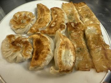 餃子の盛り合わせ