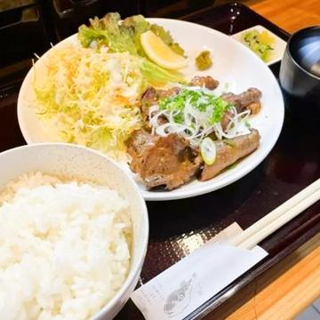 牛タン炭火炙り定食