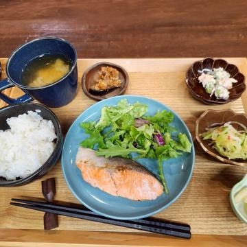本日の魚の塩焼き定食