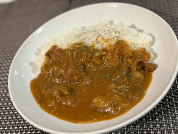 炭家 牛すじカレー