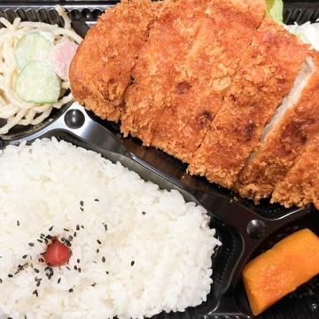 どでかい上ロースの とんかつ弁当 お味噌汁付