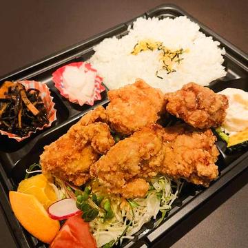 〔人気No.2〕ボリューム満点からあげ弁当