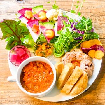 薬膳トマトベジカレー＆ベジハムカツプレート