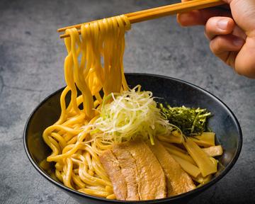 特製油そば(特盛り:3玉690g)