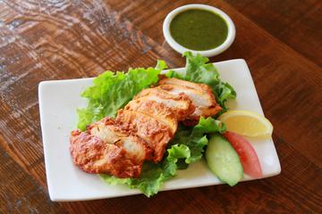 チキンティッカ CHICKEN TIKKA