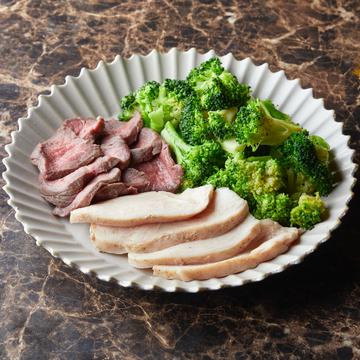 柔らか鶏胸肉100g赤身ステーキ100gブロッコリー200g