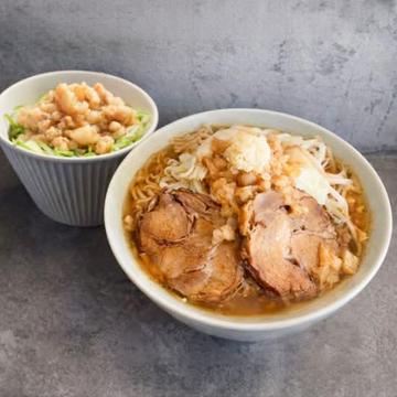 クスクスラーメン+ミニ背アブラ飯セット