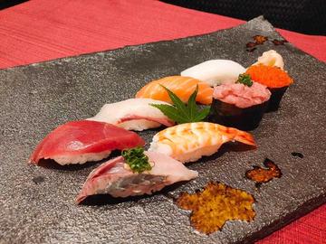 タイムセールにぎり8種盛り