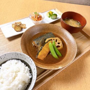 鯖味噌定食