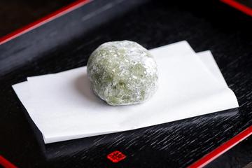 よもぎ大福(つぶあん)