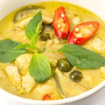 鶏肉グリーンカレー 