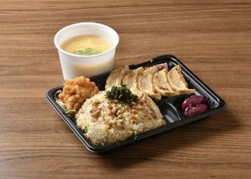 餃子プレートセット/納豆炒飯