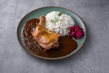 ほろほろ肉塊 骨付きチキンカレー